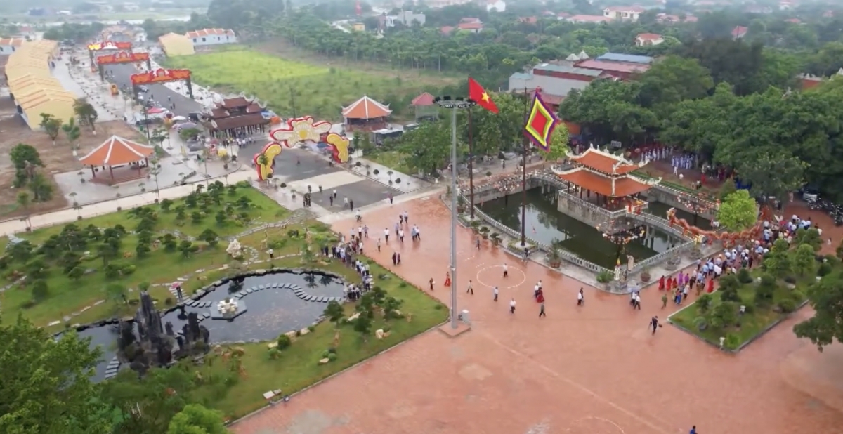 Ninh Bình: Cần làm rõ hoạt động tâm linh và dòng tiền tại Đền Lảnh Giang